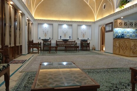 ویلا دوبلکس سه خواب سنتی در کاشان