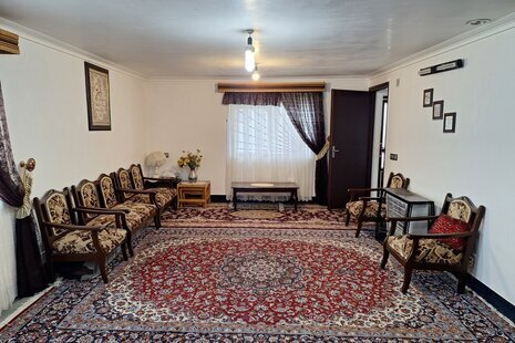 واحد تکخواب در طبقه اول ویلای بابل