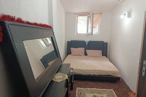 واحد مبله تکخواب در طبقه همکف ویلا در کیاشهر