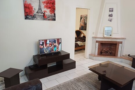 آپارتمان تکخواب تاپ رنت 2 در میدان امام حسین