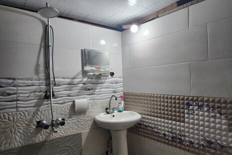 کلبه شیشه ای 19 متری در رشت