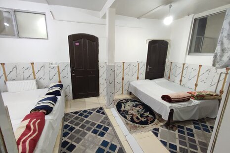 واحد مبله 50 متری نزدیک حرم در مسافرخانه مشهد