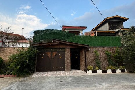 ویلا تریپلکس استخردار 3 خواب در بندرانزلی