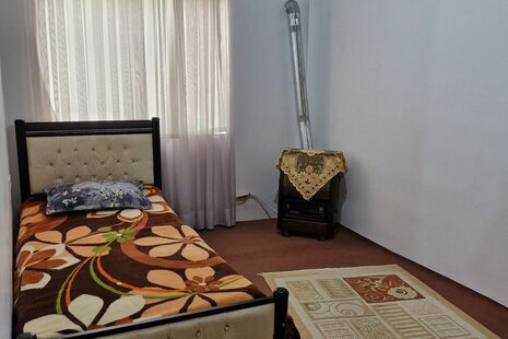 واحد دوخواب در طبقه اول ویلای چمستان