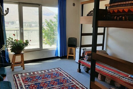 سوییت زیما در اقامتگاه بومگردی در فیروزکوه