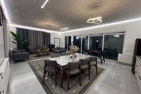 ویلا استخردار دوخواب مبله در چهارباغ