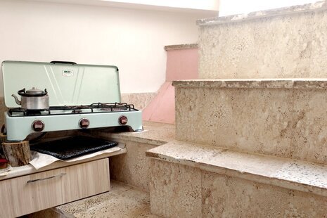 اتاق طبقه اول اقامتگاه سنتی در نطنز