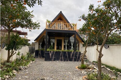 کلبه دوبلکس مبله دوخواب زنبق در رامسر