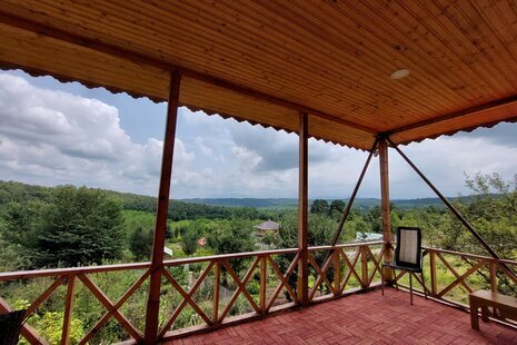 واحد مبله 30 متری طبقه دوم ویلا چوبی بلوط در رشت