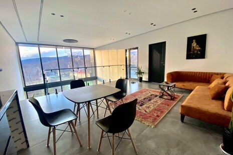 ویلا دوبلکس 4 خوا ب استخردار و جکوزی دژاوو در کردان