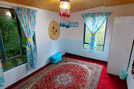 واحد تک خواب در طبقه دوم کلبه جنگلی هیرکانی در