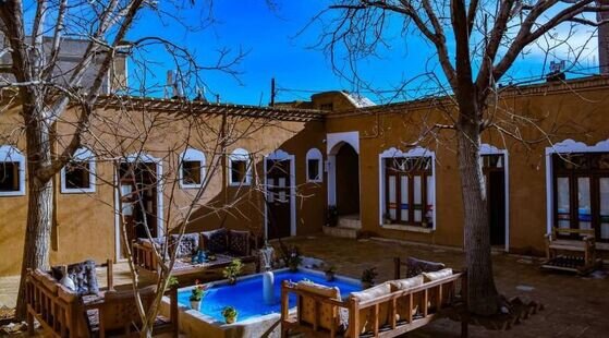 اتاق بی بی سید در اقامتگاه  بومگردی در فارس