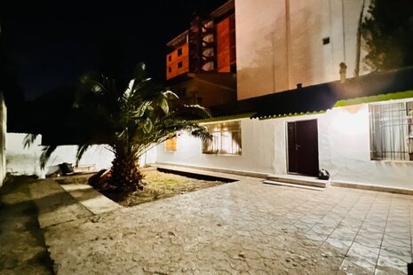 ویلا ساحلی دو خواب حیاط دار در نور