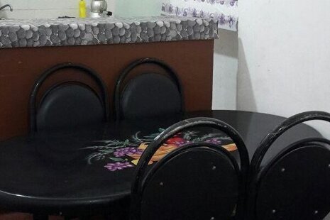 سوئیت مبله 65 متری در ماهان کرمان