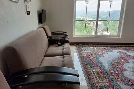 واحد در طبقه سوم ویلا شیرگاه