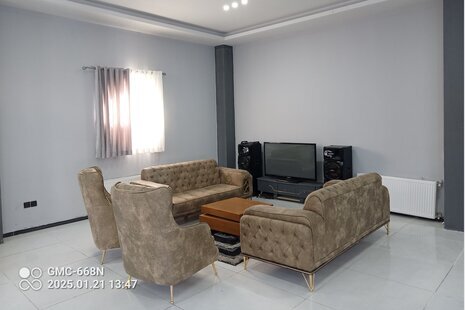 ویلا دوبلکس استخردار سه خواب الماس سیاه درچهارباغ