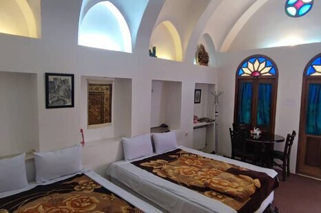 اتاق چهارنفره (4) دراقامتگاه بومگردی کاشان