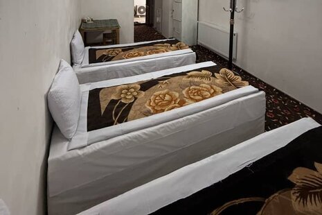 اتاق سه نفره (1) دراقامتگاه بومگردی کاشان