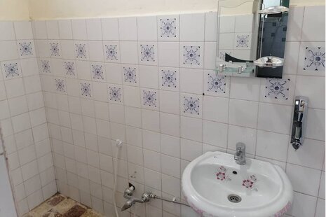 اتاق (2) در اقامتگاه بومگردی در توتکابن