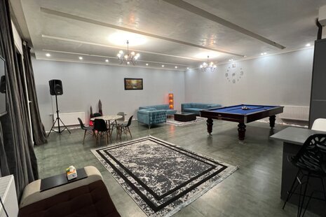 ویلا استخردار مبله دوخواب مدرن هیوا در چهارباغ