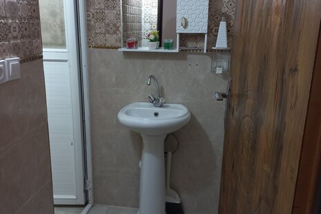 واحد مبله دوخواب در طبقه اول ویلای رامسر