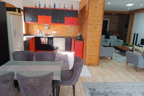 ویلا استخردار سه خواب خط دریا در سرخرود