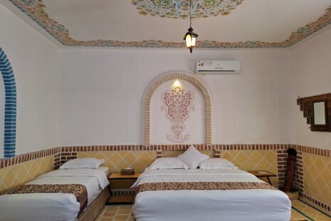 اتاق 1فرش در طبقه اول اقامتگاه بومگردی نطنز