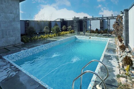 ویلا استخردار دوخواب مبله سهیلیه در ساوجبلاغ