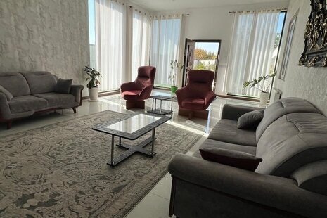 ویلا استخردار مبله دوخواب ستین در چهارباغ