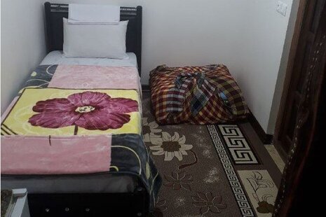 اتاق تک نفره سوسن در اقامتگاه بومگردی یزد