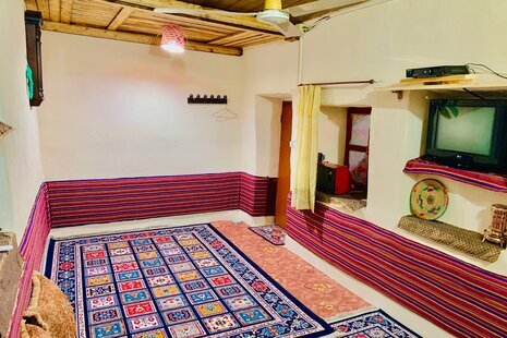 اتاق ناخدا یوسف در اقامتگاه بومگردی کنگان