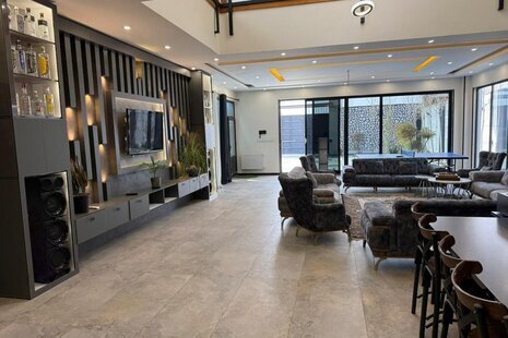 ویلا دوبلکس استخر جکوزی دار چهارخواب موسوی در کرج