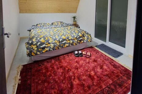 کلبه سوئیسی دوخواب مدرن در نمک آبرود