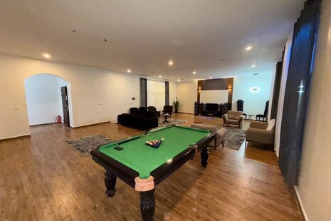 ویلا استخردارچهار خواب  ستاره در چهارباغ