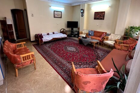 واحد تکخواب آپارتمان 3 طبقه در اصفهان