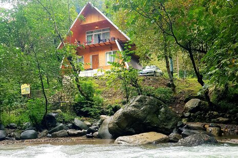 کلبه سوئیسی دوبلکس چوبی دوخواب در اسالم