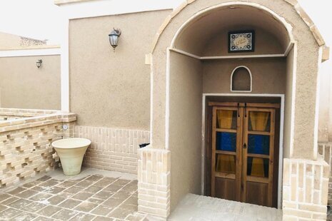 اتاق 2 تخته شهنای در اقامتگاه بومگردی در کاشان