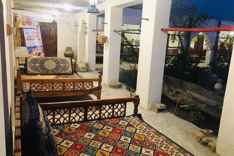 اتاق لافت کهنه در اقامتگاه بومگردی لافت