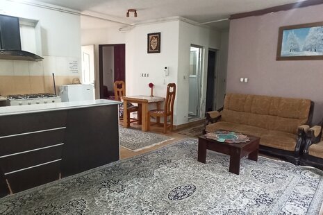 واحد مبله دوخواب در طبقه همکف ویلا در بندرانزلی
