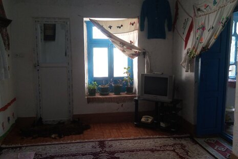 اتاق در اقامتگاه بومگردی آشخانه(1) گرمه
