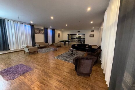 ویلا استخردارچهار خواب  ستاره در چهارباغ