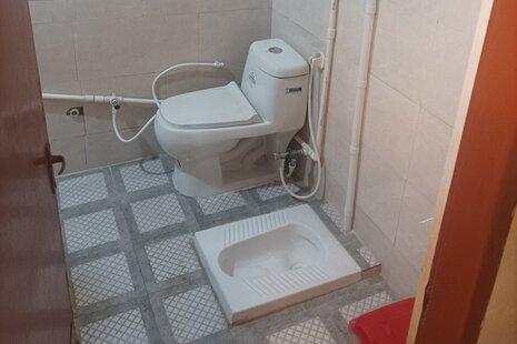 اتاق بابشاد سیرافی در اقامتگاه بومگردی کنگان