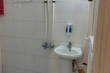 سوئیت (5نفره) در مسافرخانه مشهد