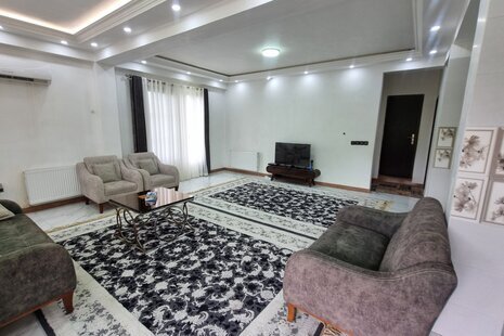 واحد دوخواب پرهام در طبقه دوم ویلای ماسال