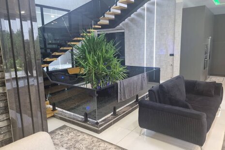 ویلا دوبلکس استخردار چهارخواب لوتوس در چهارباغ