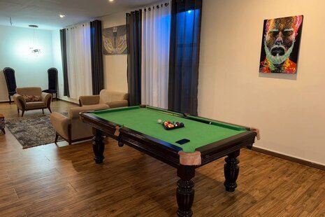 ویلا استخردارچهار خواب  ستاره در چهارباغ