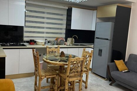 واحد در طبقه سوم ویلا رامسر