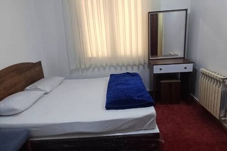 واحد دو خواب در هاستل تهران