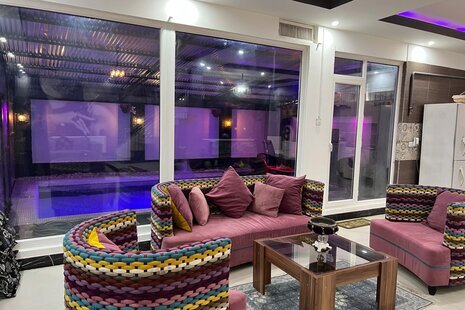 ویلا دوبلکس استخردار دوخواب مبله در چهارباغ