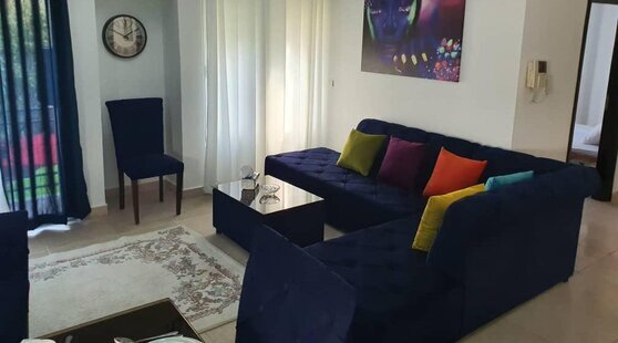 آپارتمان مبله دوخواب سورمه ای در کیش